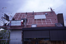 Dachfläche 2Photovolotaik Schienen System